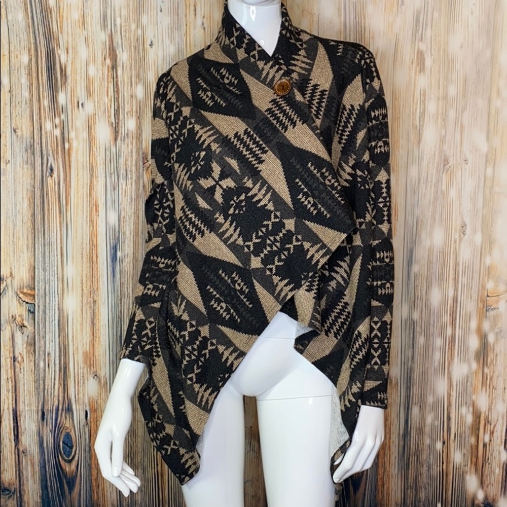 Bobeau Aztec Print Black & Tan Shoulder Wrap | M